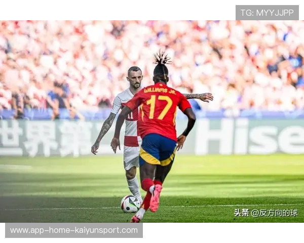 新任主帅欧洲杯首秀展现不凡实力带队取得亮眼成绩 新任主帅欧洲杯首秀展现不凡实力带队取得亮眼成绩