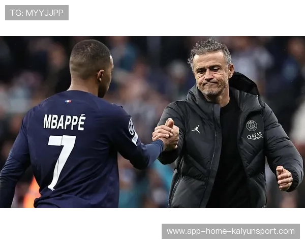 姆巴佩与教练长谈被录音,谈话内容被媒体热议 姆巴佩与教练长谈被录音,谈话内容被媒体热议