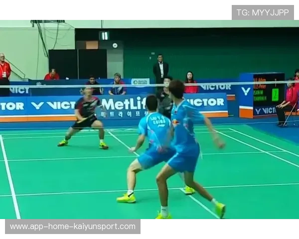 巴黎前场连续假动作带来拉扯效果 巴黎前场连续假动作带来拉扯效果