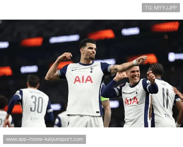 曼联在欧战中展示出顽强斗志