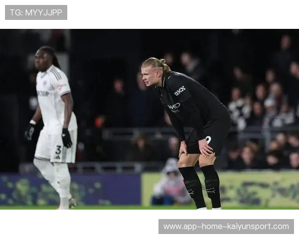 曼城精准直塞穿透，哈兰德低射再入一球